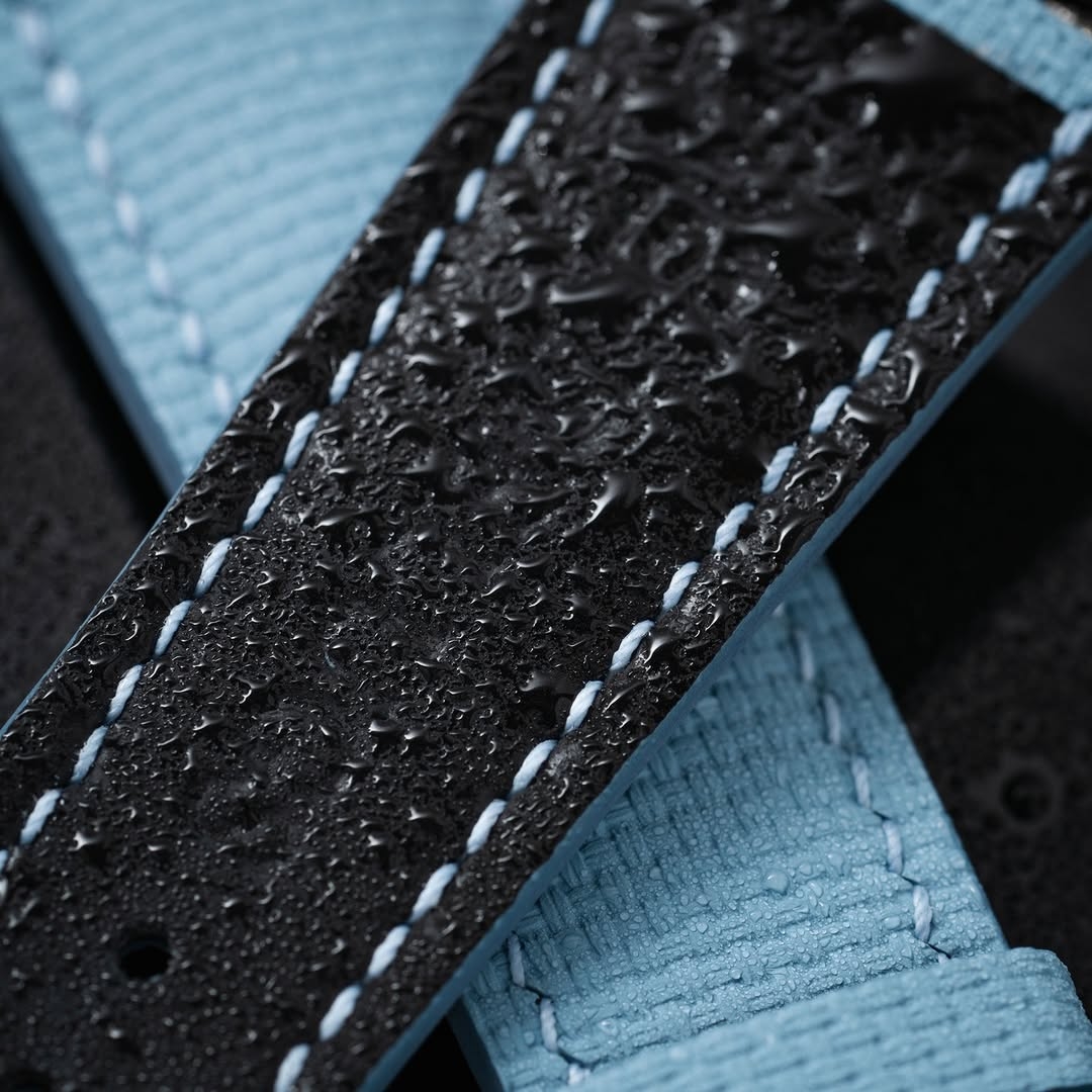 20mm Sailcloth FKM Rubber Genu - Luxury Watch Class review and price