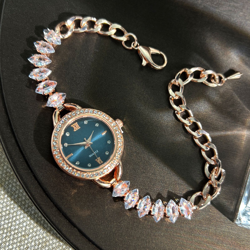 UTHAI CQ383 Fashionable Women  - Luxury Watch Diamond review and price