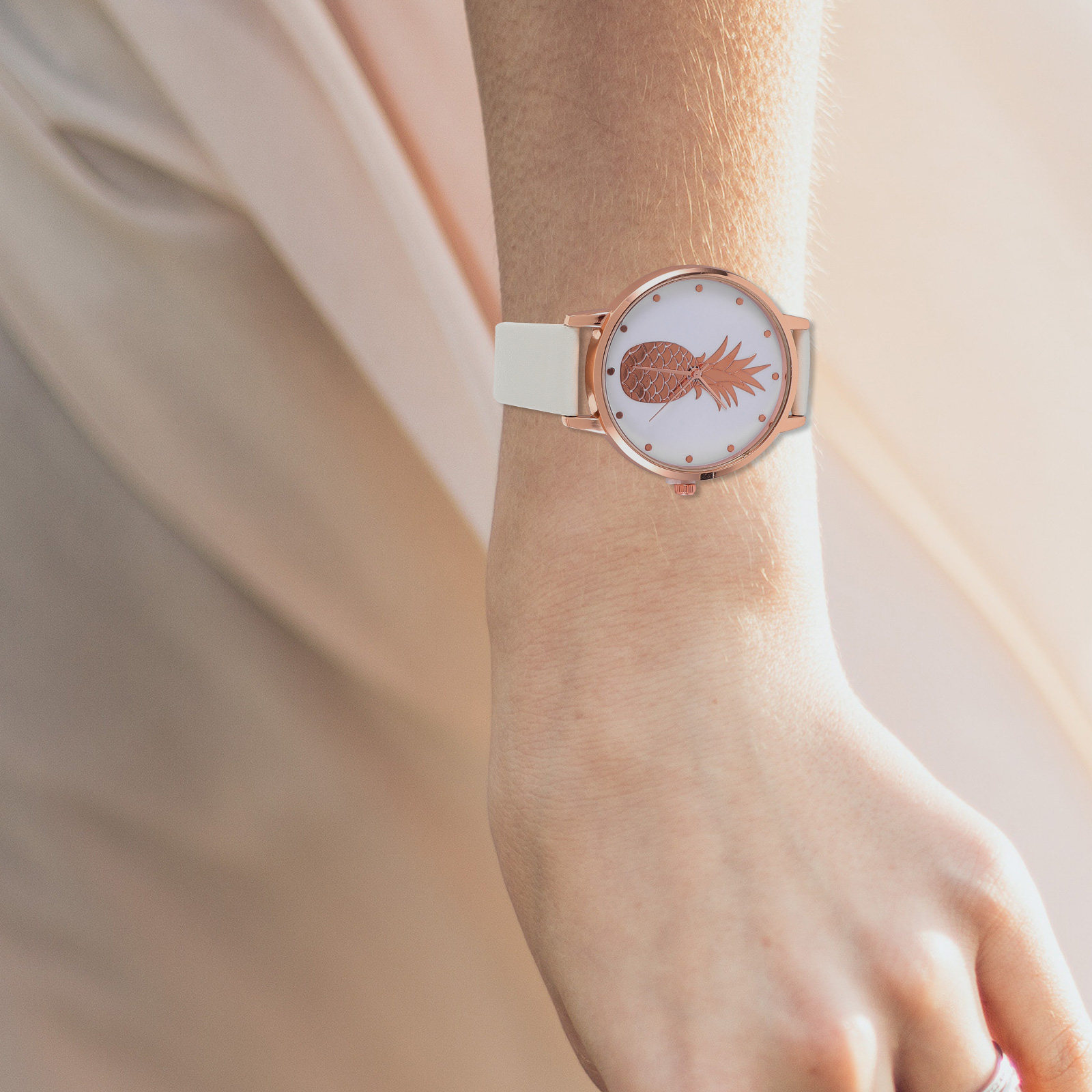 Women Casual Quartz Watch Pine - Luxury Watch Gift For Her review and price